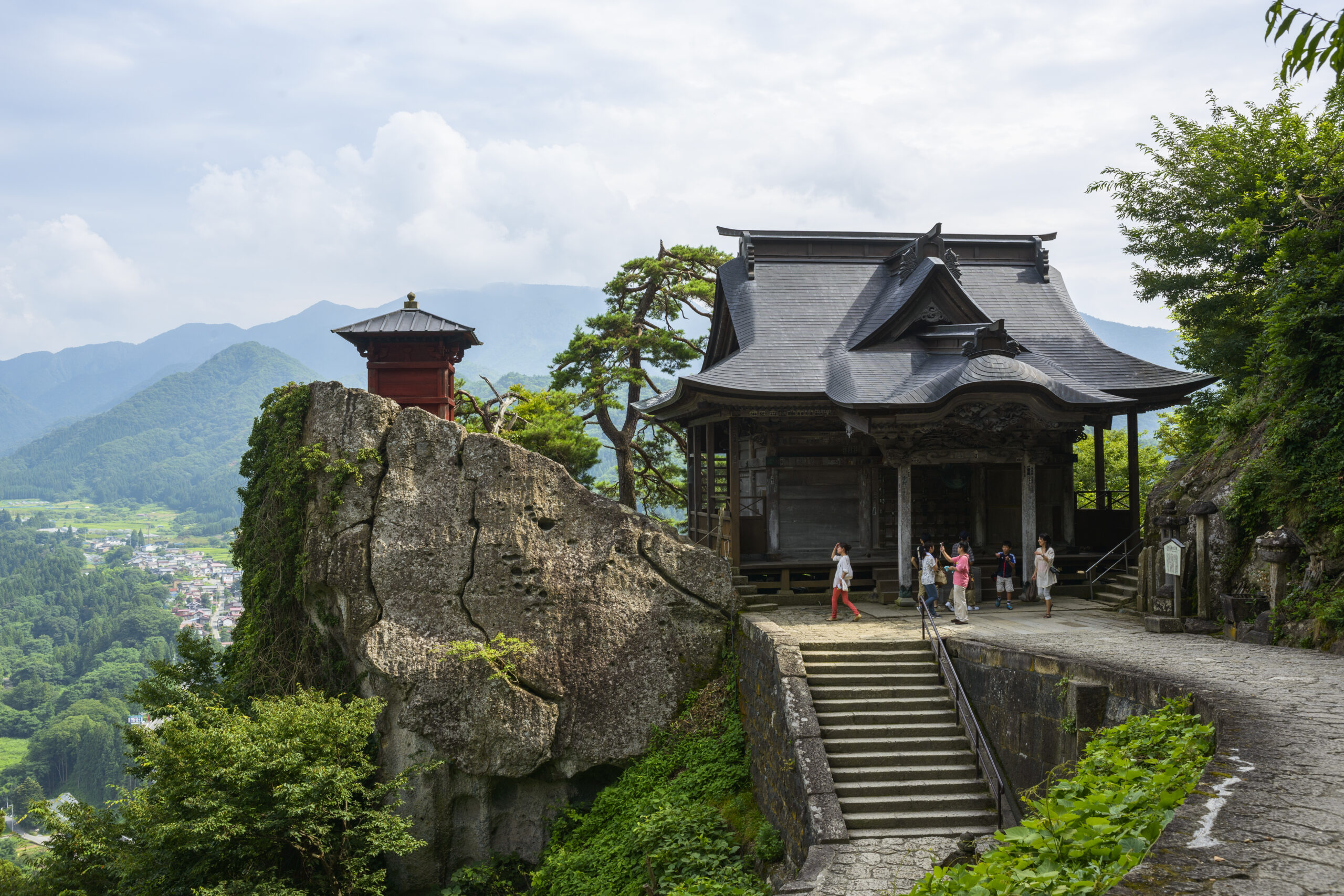 山寺 (宝珠山立石寺)